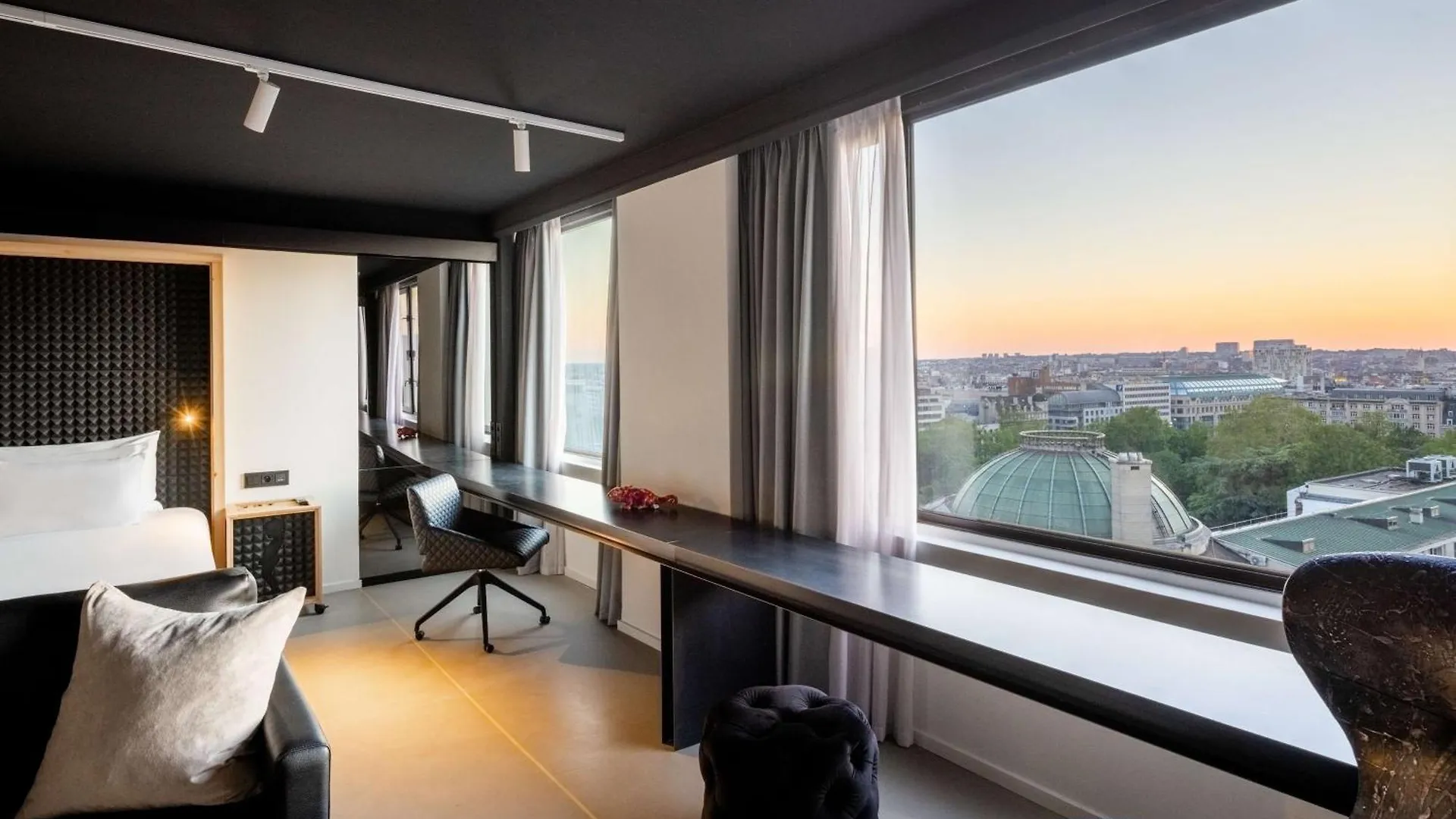 Nhow Brussels Bloom Hotell